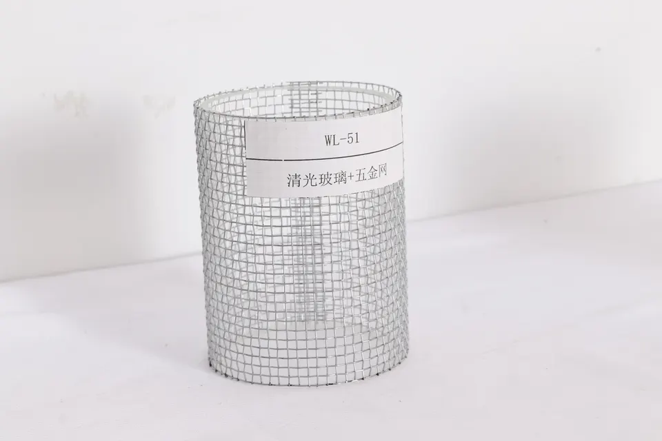 Metal finishes · Sample 04