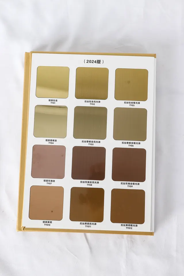 Metal finishes · Sample 05