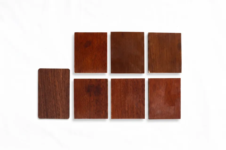 Wood · Sample 06