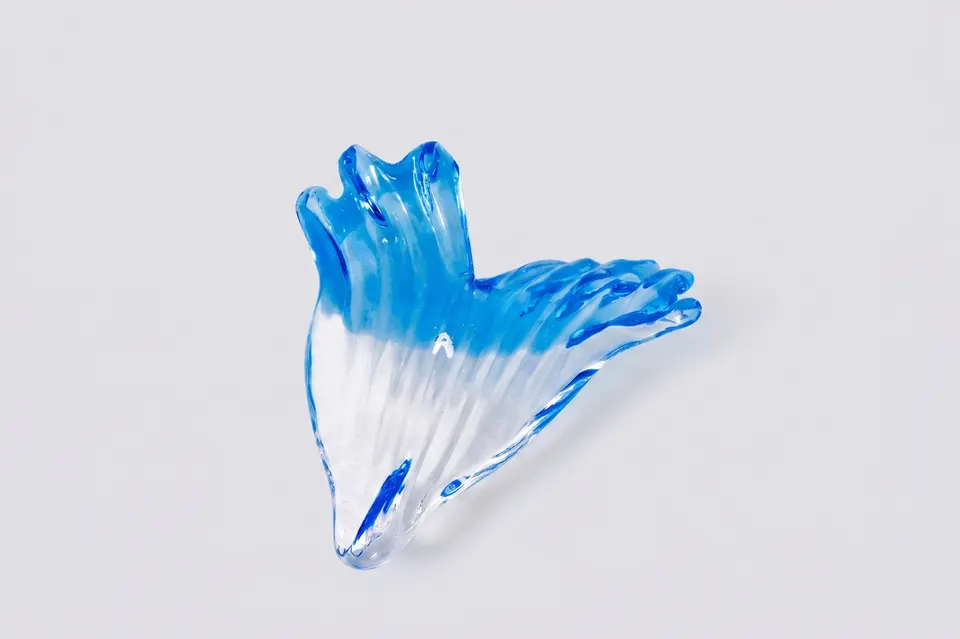 Glass · Sample 09
