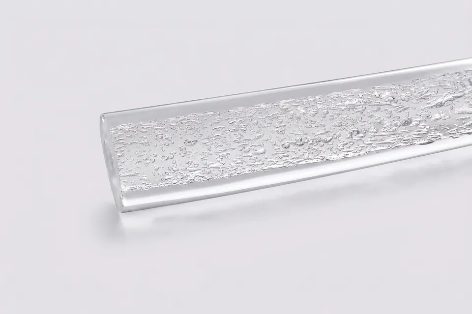 Glass · Sample 18