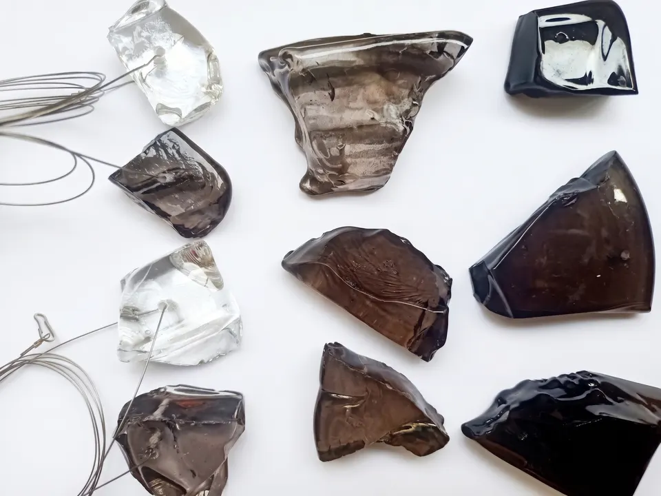 Stone, marble, alabaster & ceramics · Sample 24