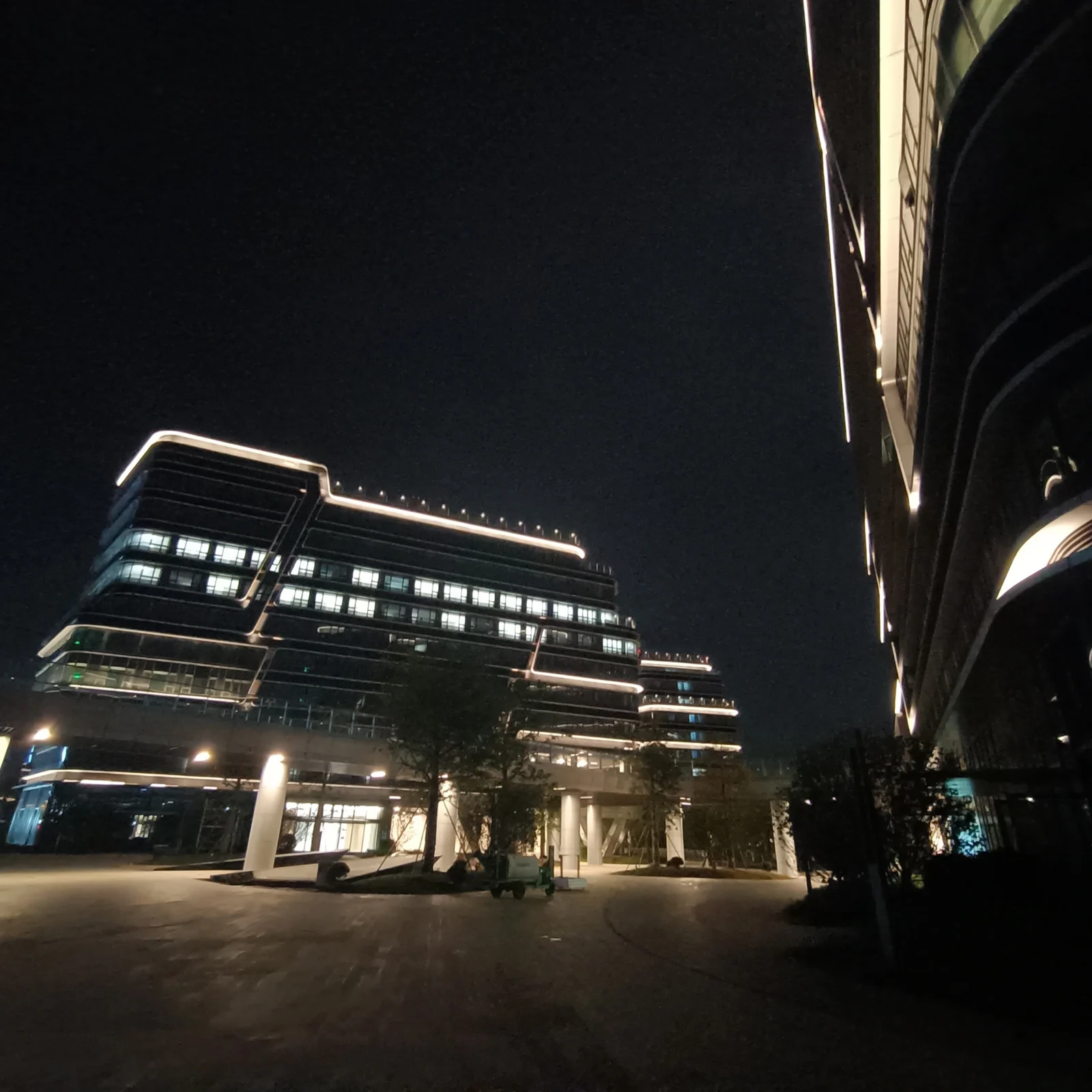 Custom Lighting Manufacturer Facade & Floodlighting Solutions for Shenzhen Airport T3 Public Housing project view