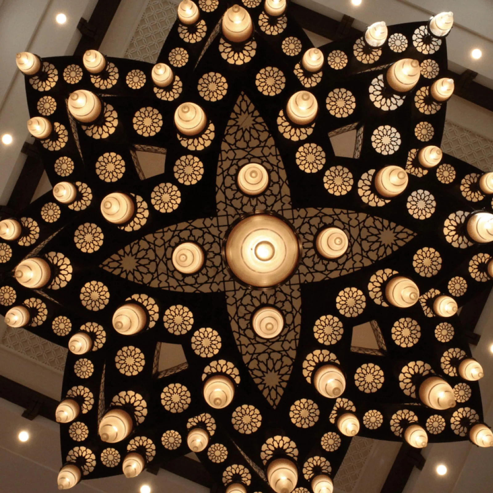Custom Lighting Manufacturer Bespoke Large Star Mosque Chandelier for Islamic Projects project view