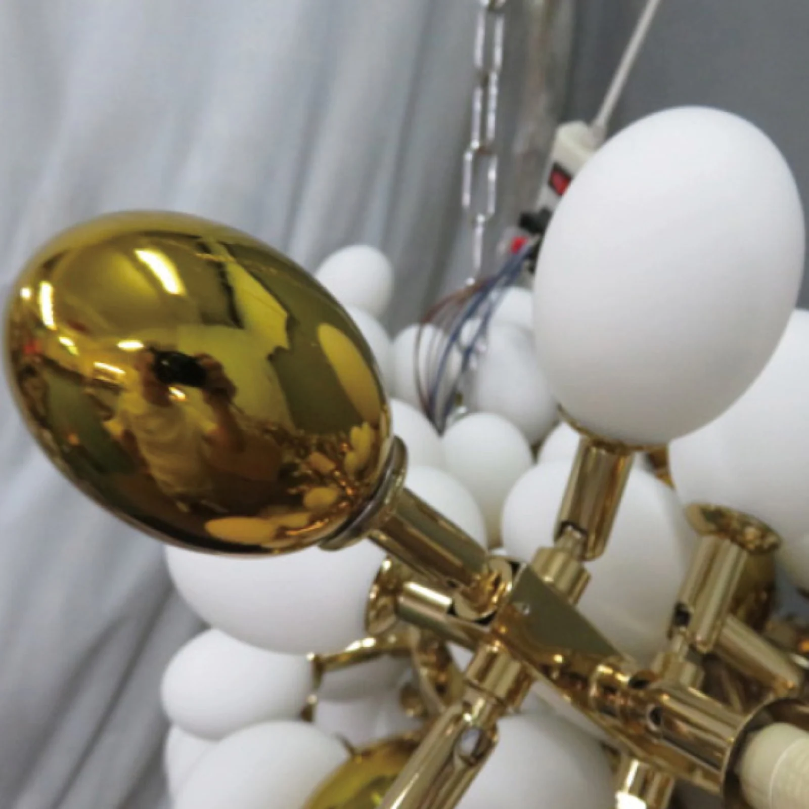 Custom Nature-Inspired Art Light for Villa Dining Areas project view