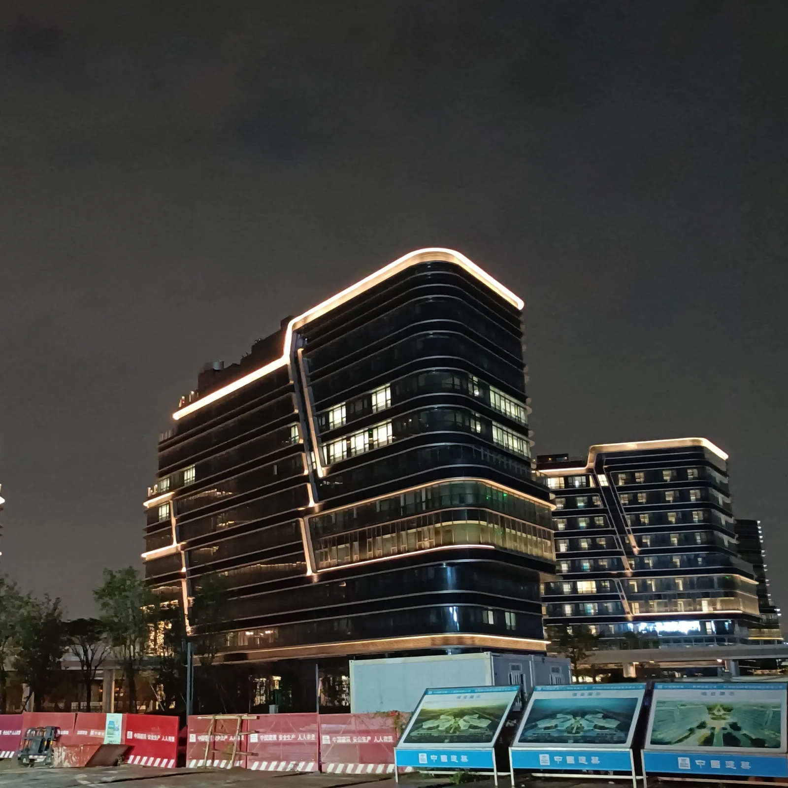 Custom Lighting Manufacturer  Facade & Floodlighting Solutions for Shenzhen Airport T3 Public Housing