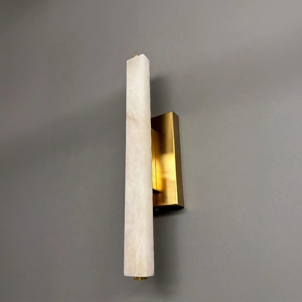 Alabaster Bar with Gold Square Backplate Wall Sconce detail