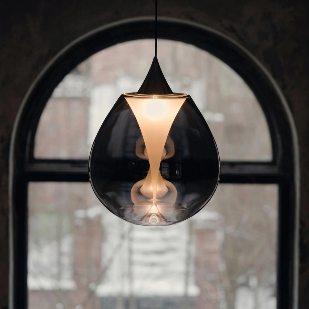 Illuminated Teardrop Glass Pendant Light detail