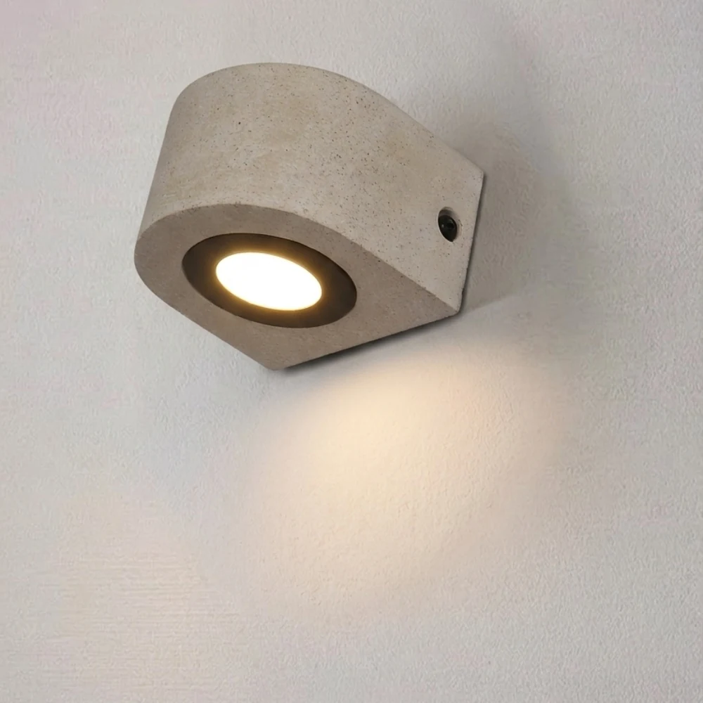 minimalist-cement-disc-wall-lamp