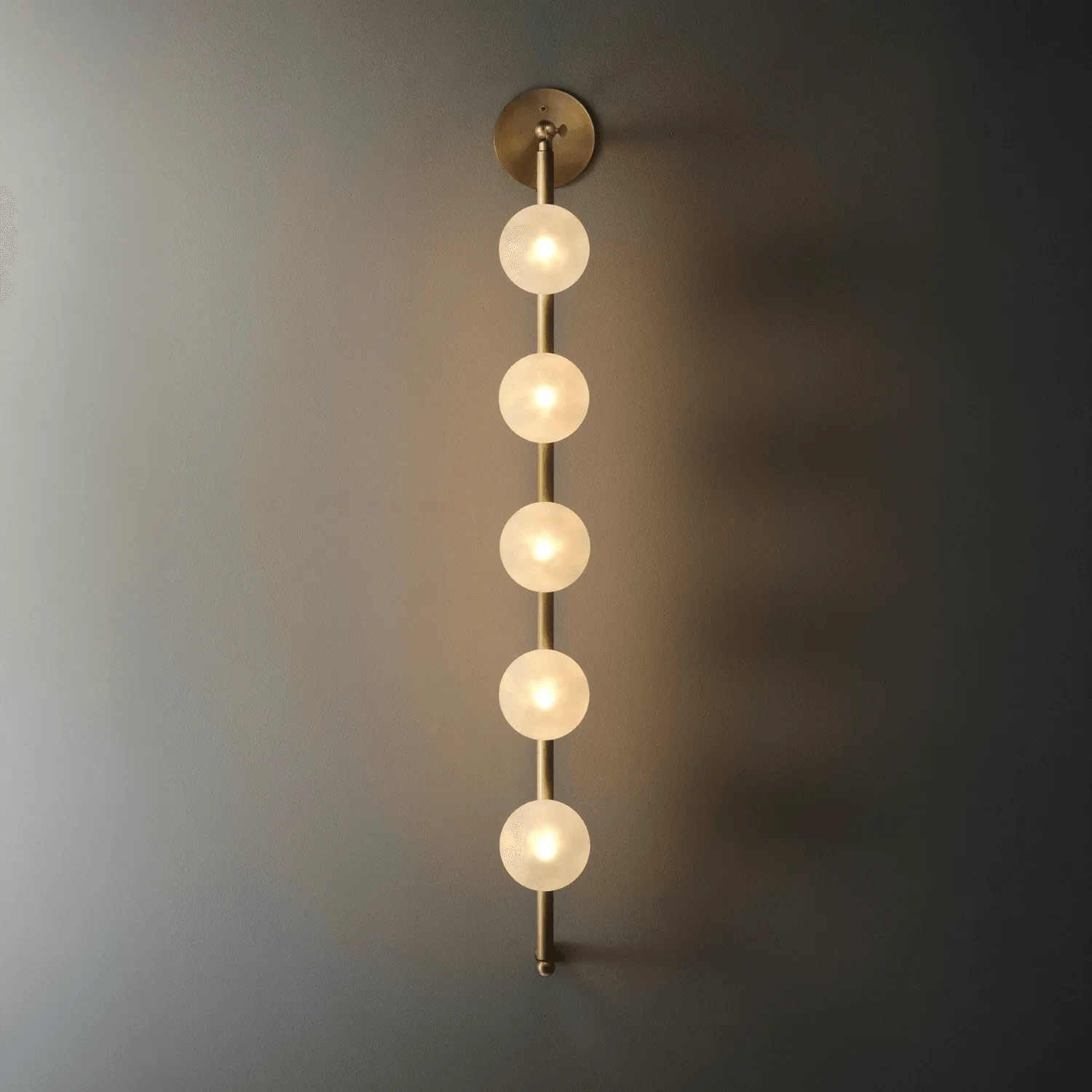 Modern Linear Globe Glass Wall Sconce detail