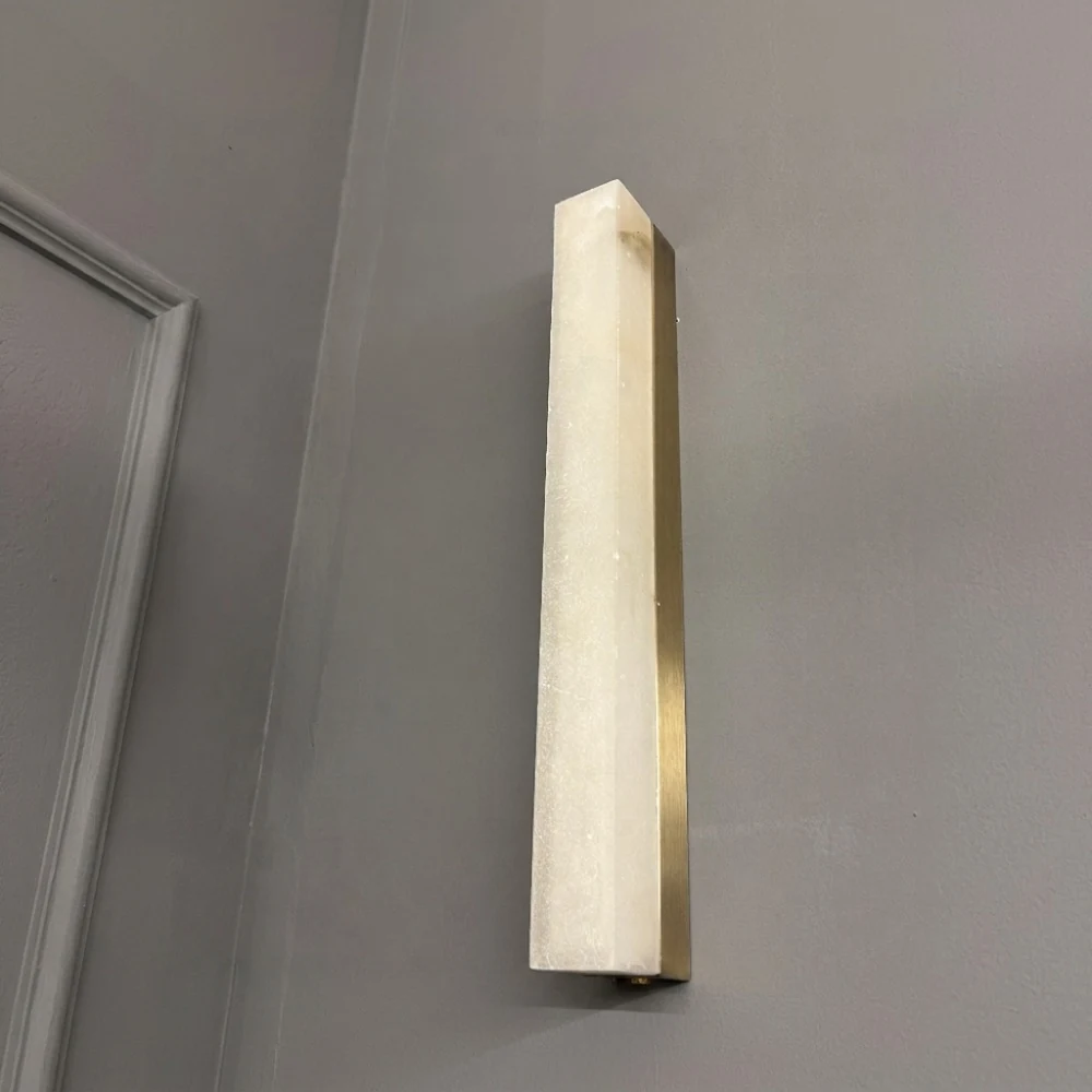 Rectangular Alabaster Bar Wall Sconce detail
