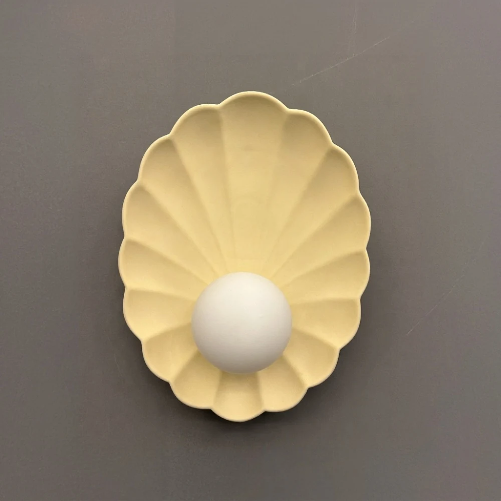 Seashell Ceramic & Glass Globe Wall Sconce detail