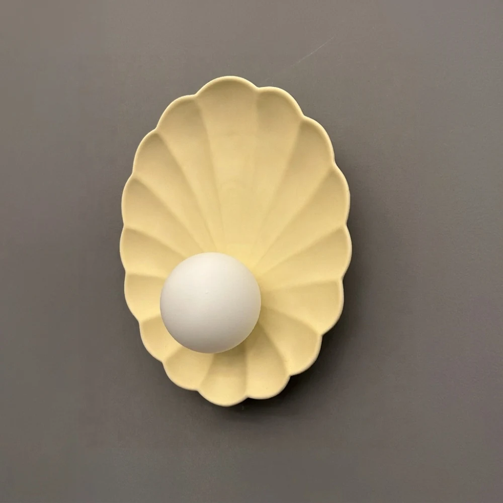 Seashell Ceramic & Glass Globe Wall Sconce detail
