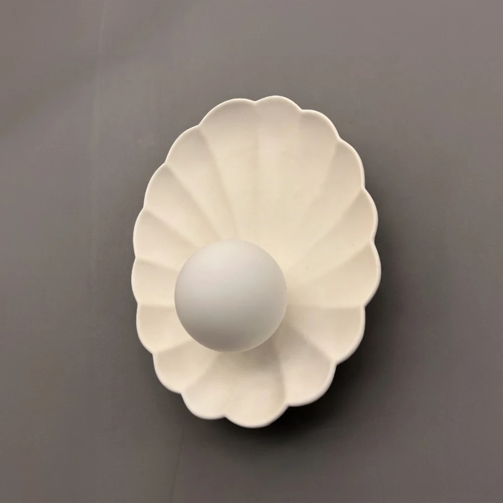 Seashell Ceramic & Glass Globe Wall Sconce detail
