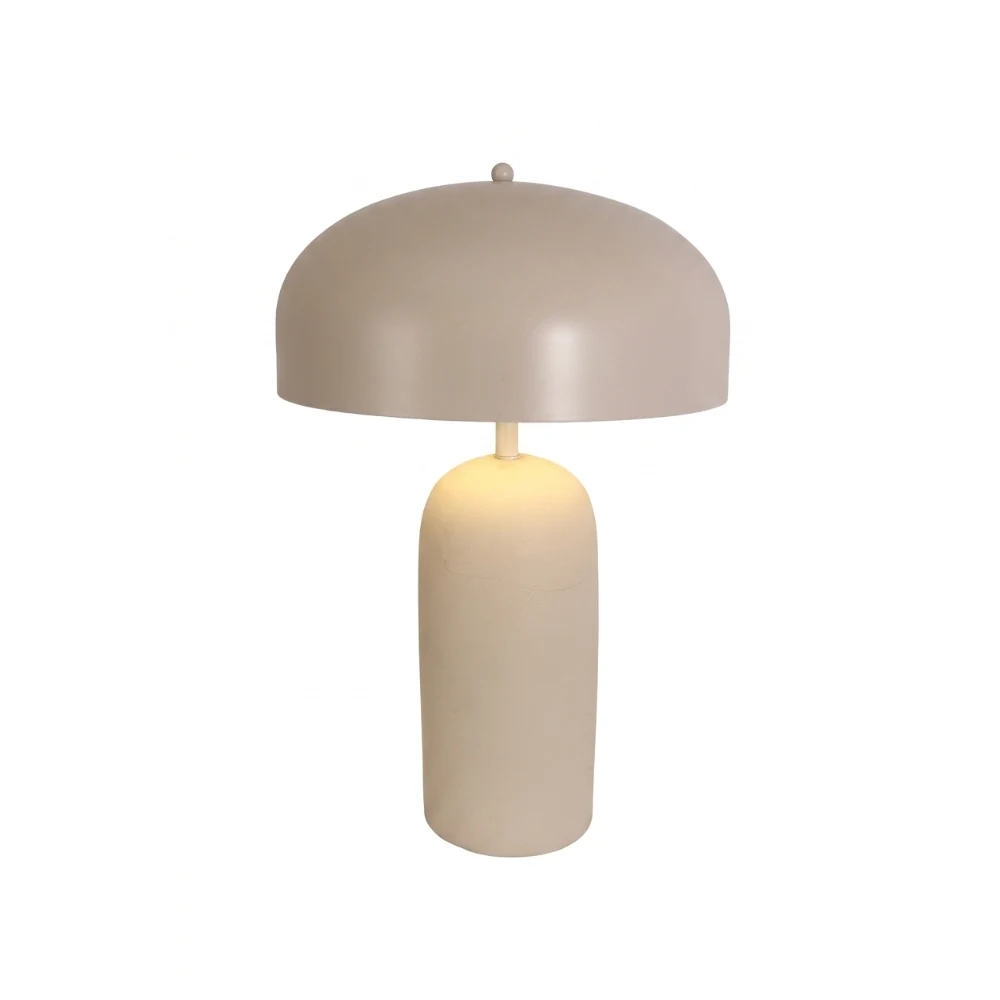 Wrought Iron Accent Table Lamp detail